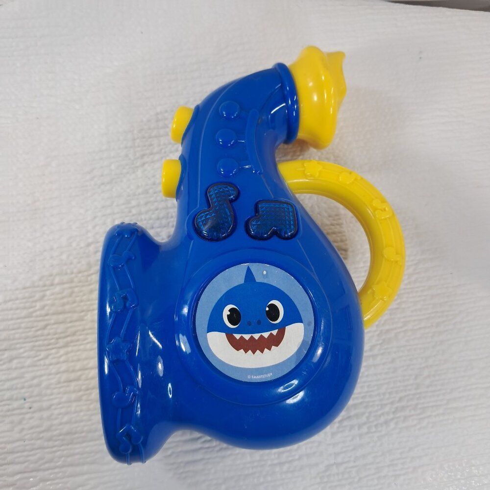 Pinkfong Baby Shark Lights N' Sounds‎ Saxophone blue toy instrument kids toddler